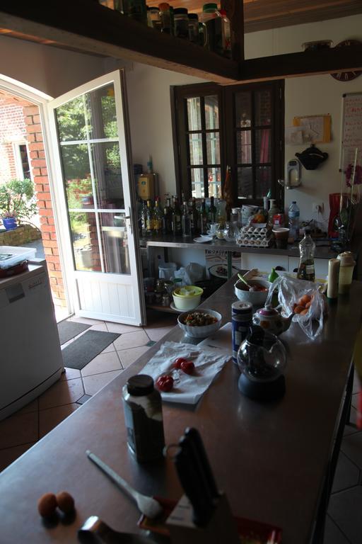 La Citadelle D'Hututu Bed & Breakfast Avesnes-sur-Helpe Bagian luar foto
